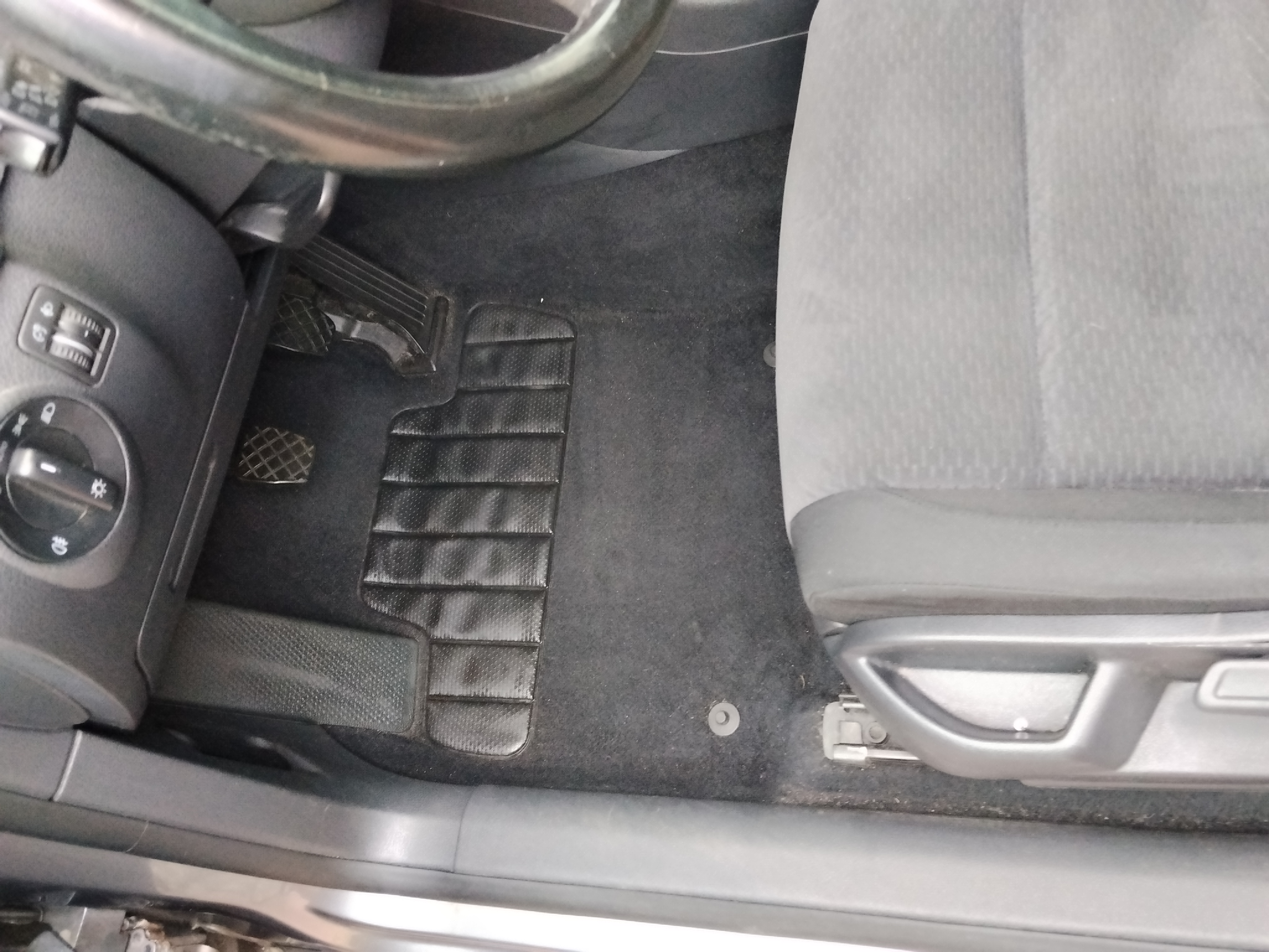 Après – Nettoyage intérieur Volkswagen - sol conducteur